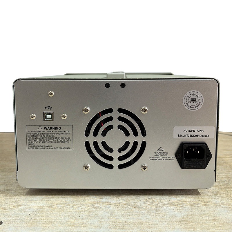 Dwukanałowy programowalny lini – Linear Lab Power Supply Adjustable recenzja i cena
